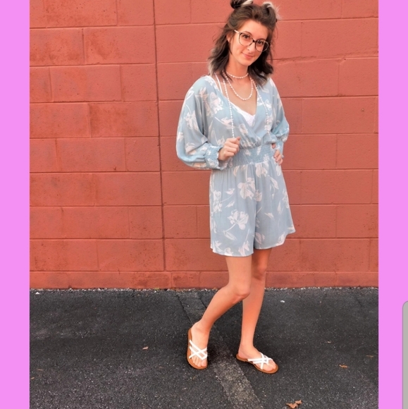 Beachy Romper - Picture 1 of 1